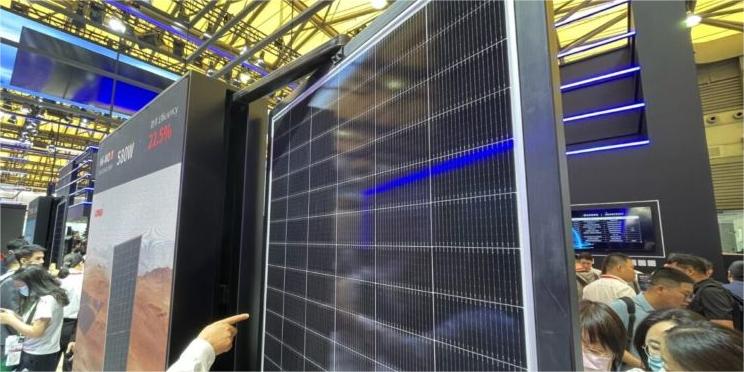 LONGi présente des modules photovoltaïques HPBC de 630 W avec un rendement de 23,3 %